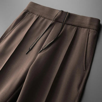 ESTRAVENO Minimal Zip-Up Tracksuit Set
